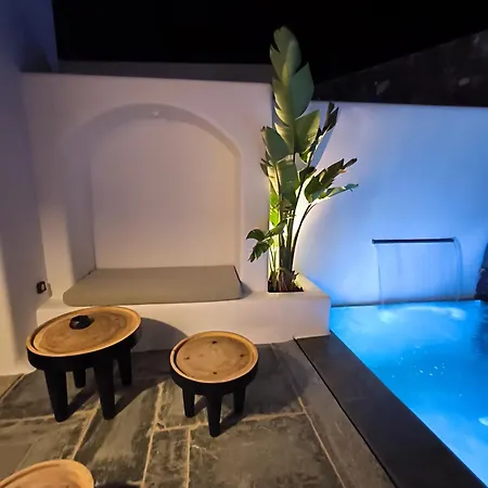 Koniko Santorini Private Pool