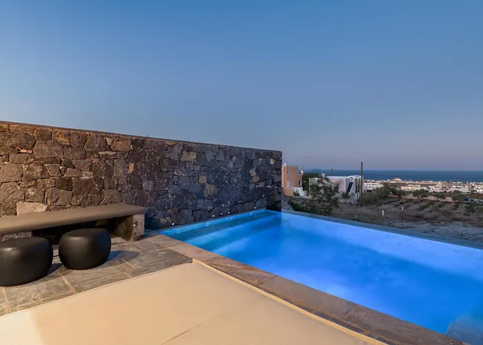 Koniko Santorini Private Pool Vóthon