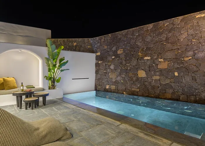 Koniko Santorini Private Pool 别墅 Vóthon