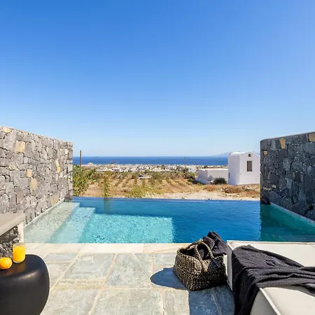 Koniko Santorini Private Pool Vóthon