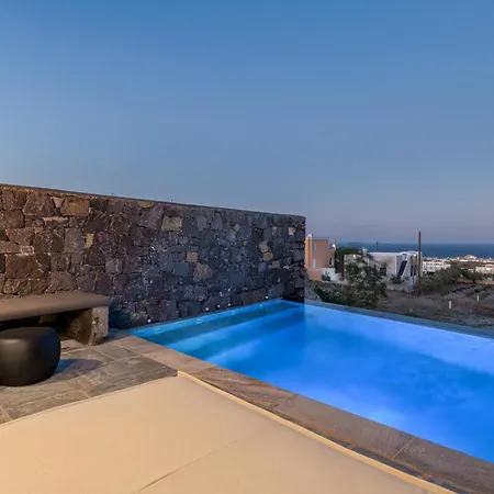 Koniko Santorini Private Pool Vóthon
