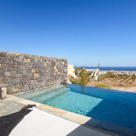 Koniko Santorini Private Pool Vóthon