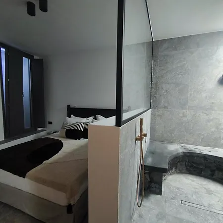 Villa Koniko Santorini Private Pool