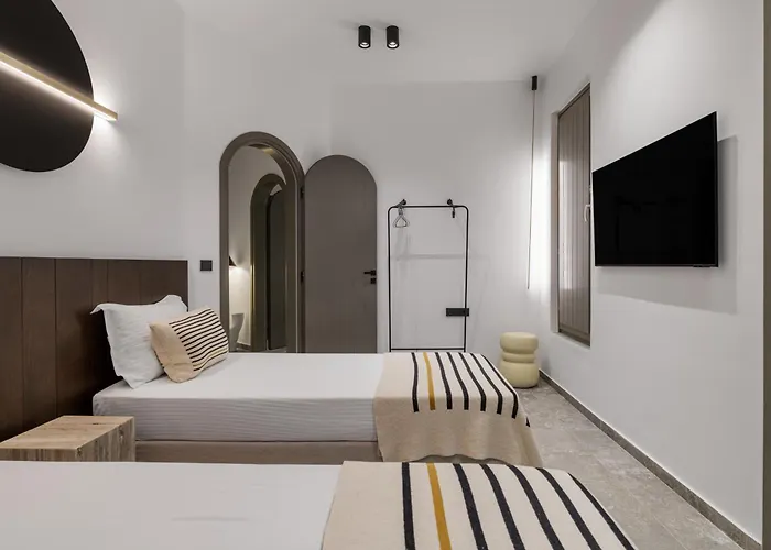 Koniko Santorini Private Pool * Vóthon